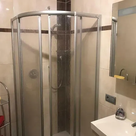 Haus Markus * フューゲン