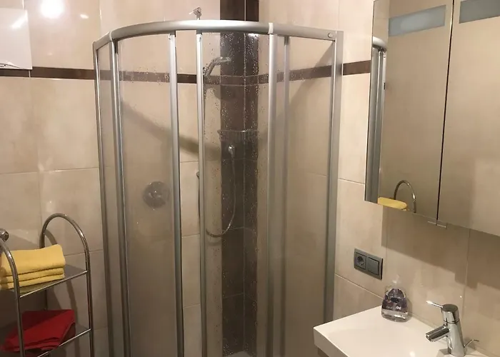 Haus Markus * フューゲン